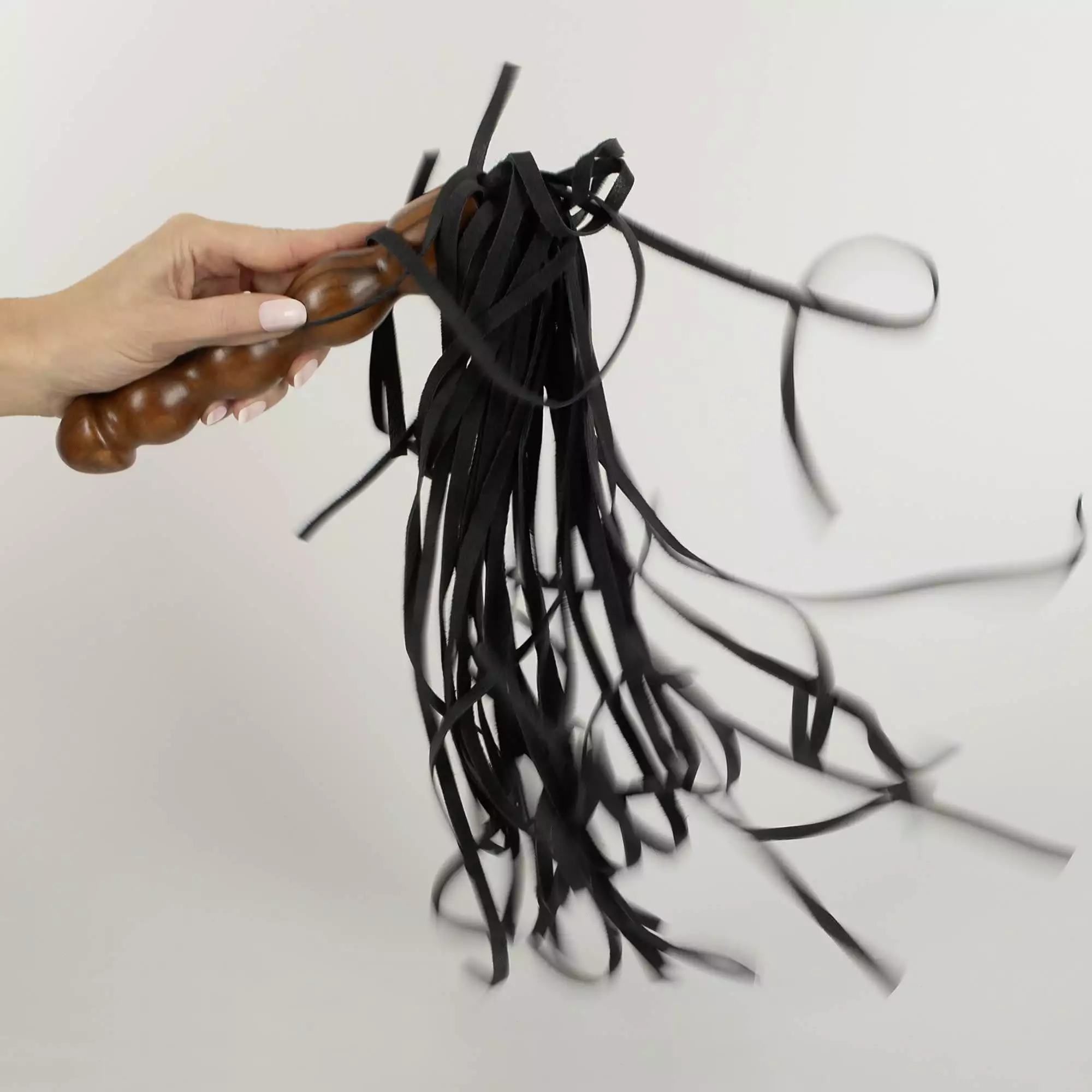 Læder Flogger Pisk med Træ Greb - Billede 6